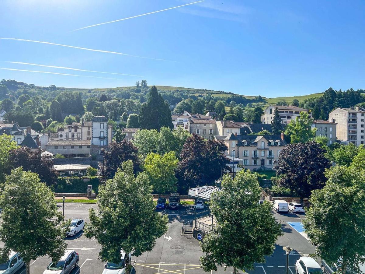 Le Frere Charmes Daire Aurillac Dış mekan fotoğraf